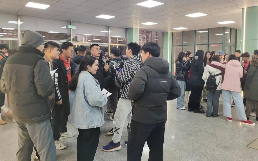 对话世界 语你同行-菲律宾亚星启动校园...